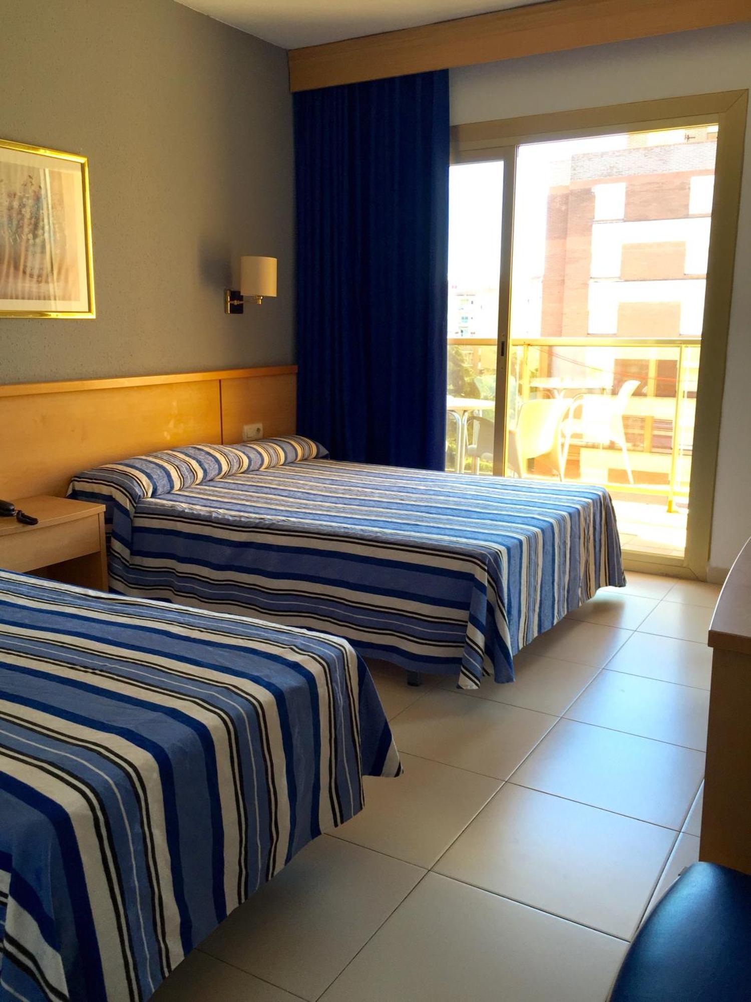 Hotel Bon Repos Calella Zimmer foto